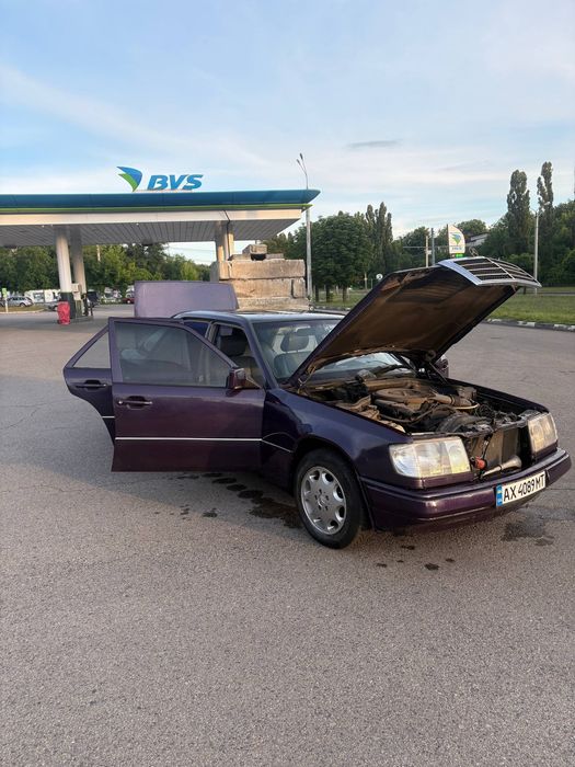 Mercedes 124 e200 г/б