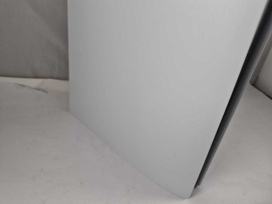 Konsola Sony PS5 Slim 1TB CFI-2016 pad