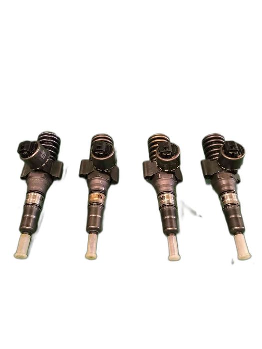Injetores VW TOURAN 03G130073B (OEM) | 0414720403 (OEM)