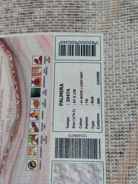 Carpetes cinza e brancas Palmera