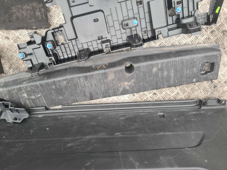 Peugeot Rifter long 22r tapicerka boczek bagażnika nakładka pasa dywan