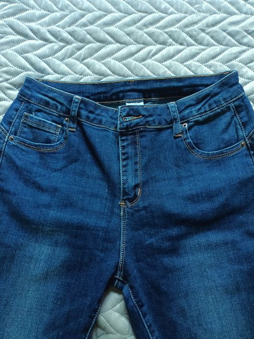 Nowe spodnie jeansowe