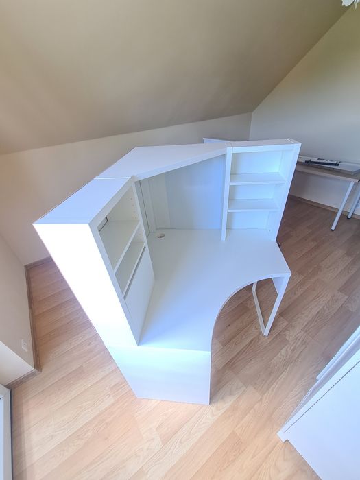 Sprzedam biurko narożne białe Ikea