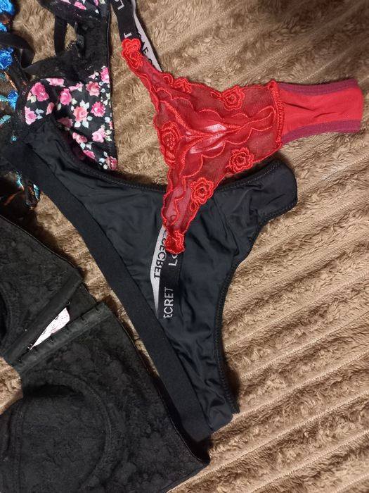 Білизна жіноча лотом