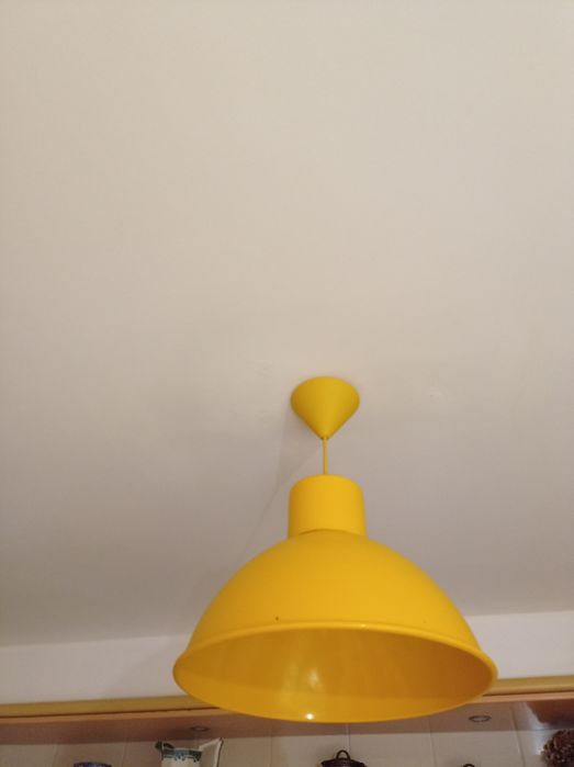 Candeeiro suspensão amarelo