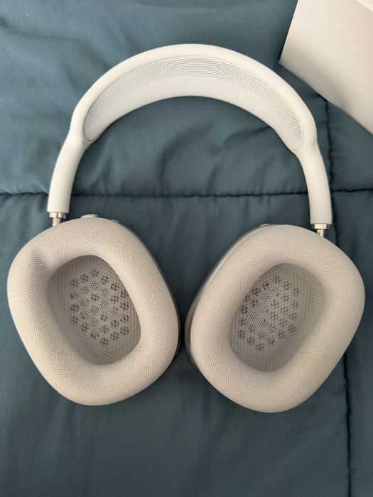 Air Pods Max SIlver