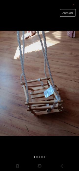 Drewniana huśtawka