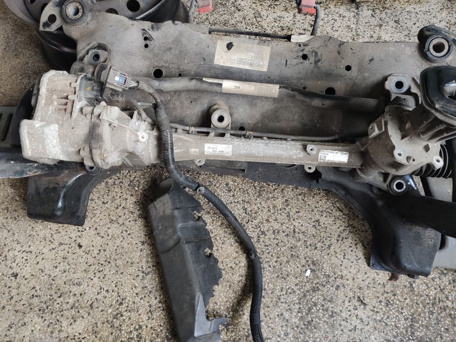 Caixa direção Volvo v40