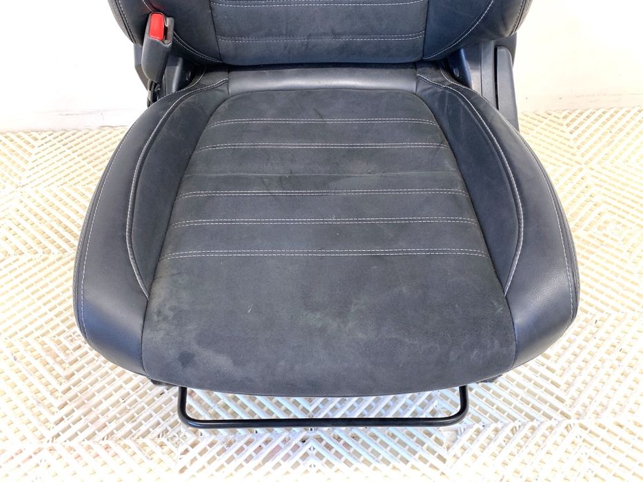 FOTEL LEWY PRZÓD MITSUBISHI OUTLANDER III SUV SIEDZENIE