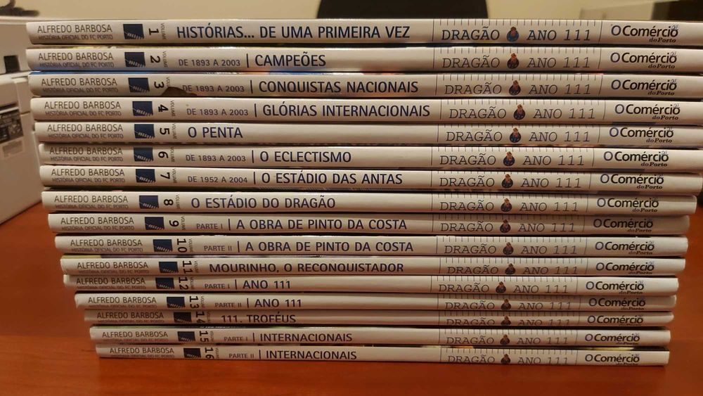 História Oficial FC Porto – Colecção Completa 16 Volumes (1893–2004)