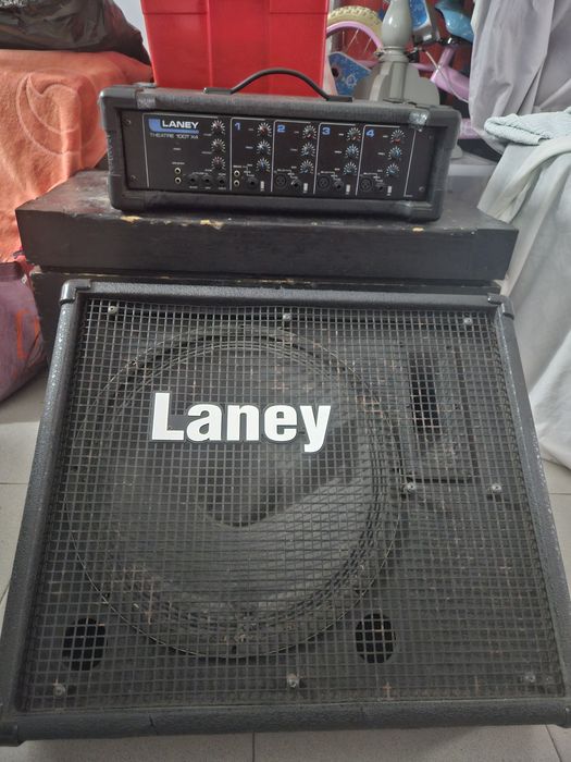 Sistema de som Laney e The Box