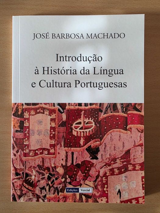 Livro "Introdução à História da Língua e Cultura Portuguesas"