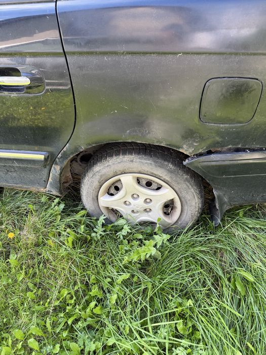 Hyundai Trajet do naprawy lub na czesci