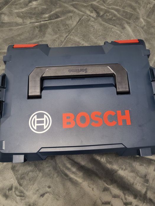Nowa wiertarko-wkrętarka Bosh GSR 18V-50, 2szt. bateria 5ah