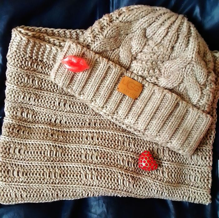 Фирменный теплый комплект UGG и шапочка ANGEL. Made in Australia.