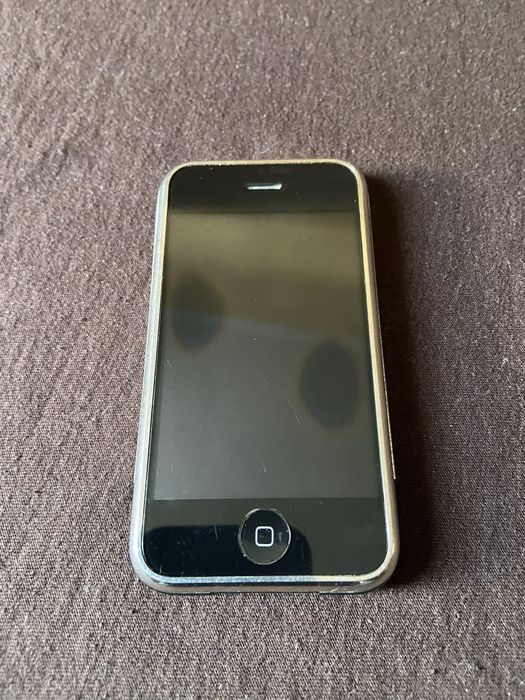 iPhone A1203 2g 16gb iOS 3.1.3 працює