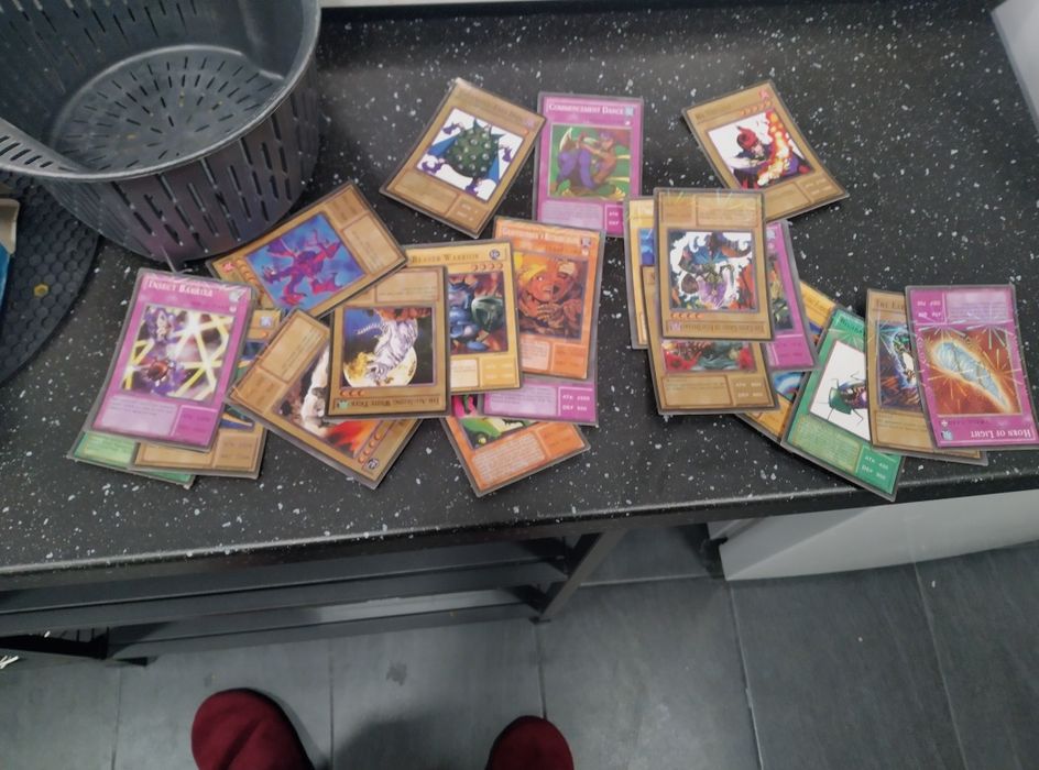 Vendo Várias cartas Yu GI Oh