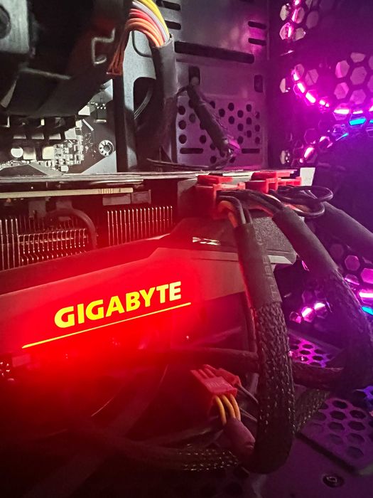 Ігровий ПК - Ryzen 5 3600, RTX 3070, 2ТБ, 32ГБ