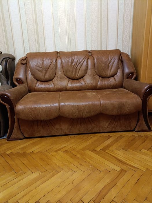 Продам диван, був у використанні. Гарний стан.