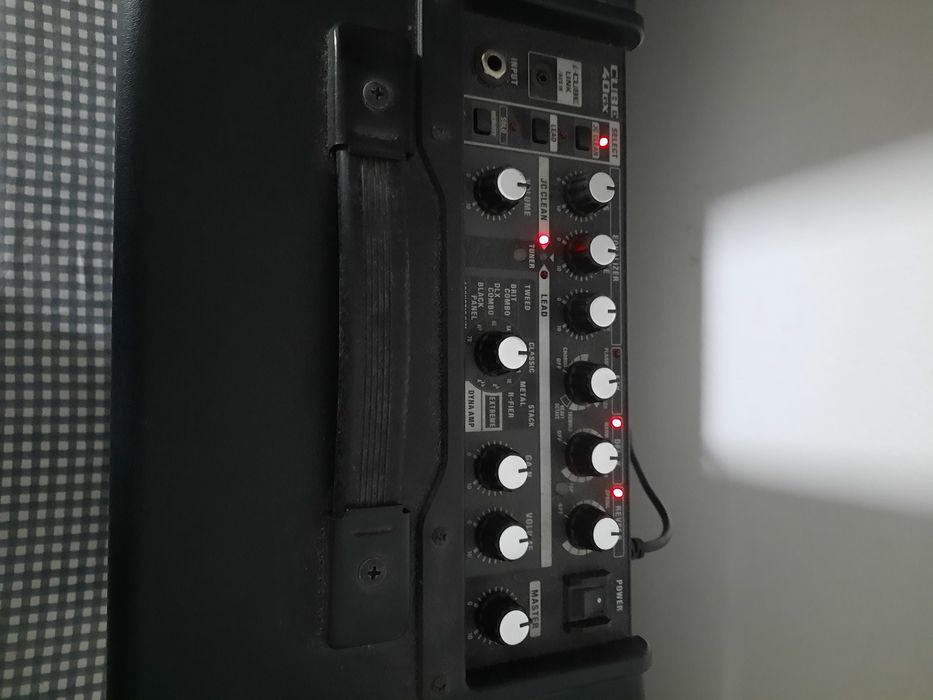 Roland Cube 30 como novo