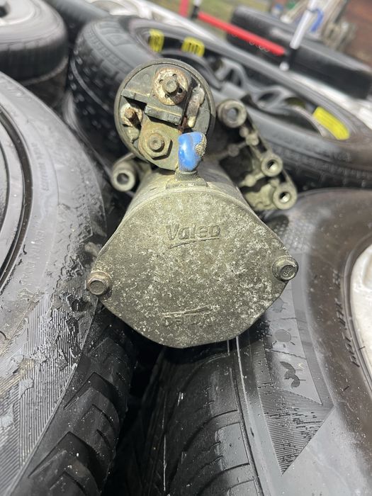 Rozrusznik Valeo Citroen peugeot 1.6hdi berlingo partner