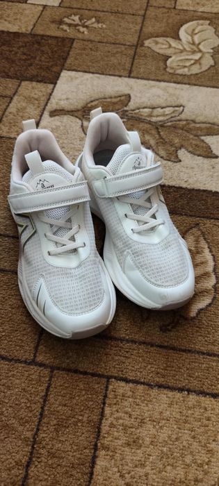 Кросівки 36 розмір