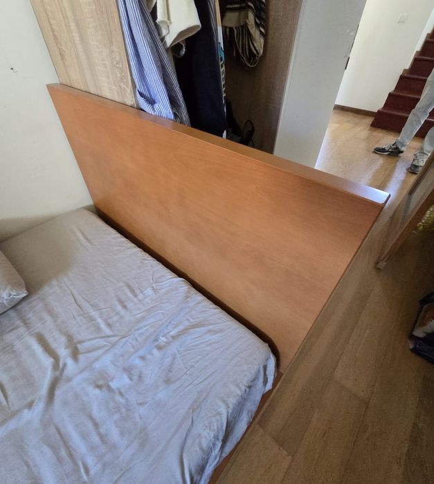 cama em cerejeira