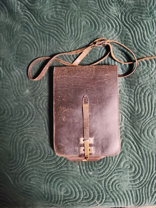 Sprzedam Torba raportówka oficera PRL skórzana