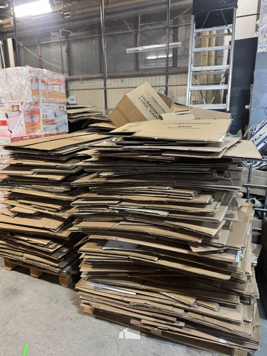 Kartony, pudełka, makulatura