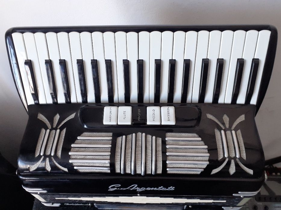 Akordeon G.Argentati waga 6kg zamienie