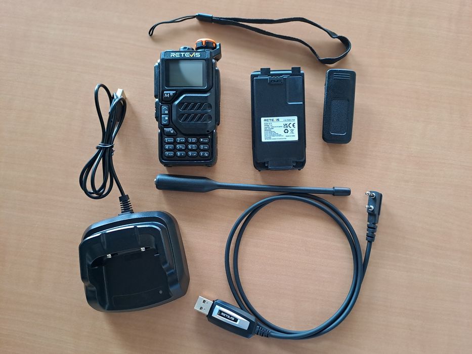 Radio Retevis RA79 5W vhf/uhf 2m/70cm + Cabo de Programação