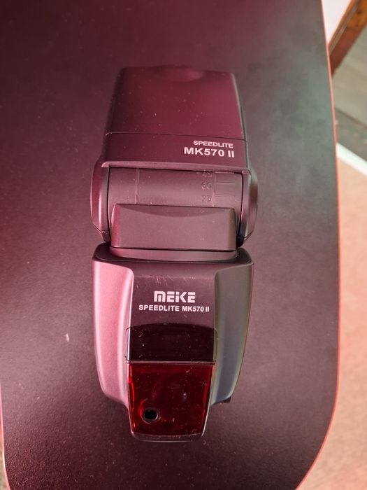 Фотовспишка meike speedlight MK570 II