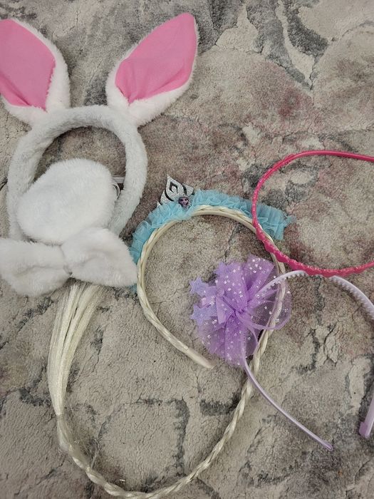 Opaska dziewczęca z motywem Anny i Elsy jak nowe szt. 4