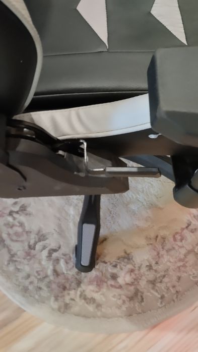 Ігрове крісло кітайске