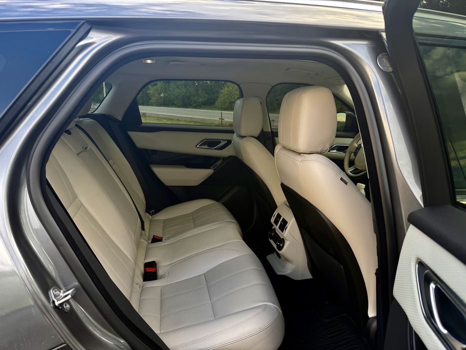 ТЕРМІНОВО     LAND ROVER  VELAR • 2019 • 2.0 T • 280 К.С. • 4X4 • АВТОМАТ