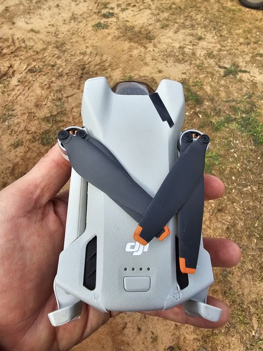 Drone Dji mini 3444669442560501762