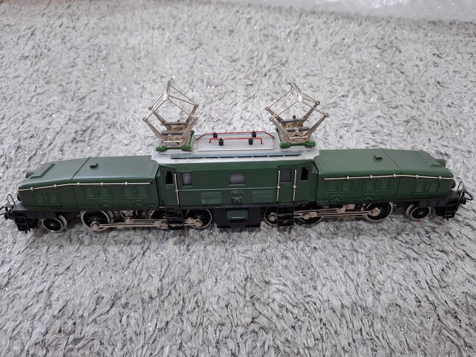 Locomotiva elétrica MARKLIN 3015 Ce 6/8 "Crocodilo" SBB