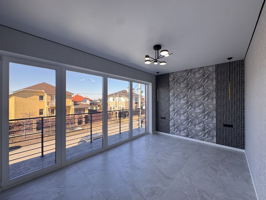 Дуплекс з сучасним ремонтом 120м2