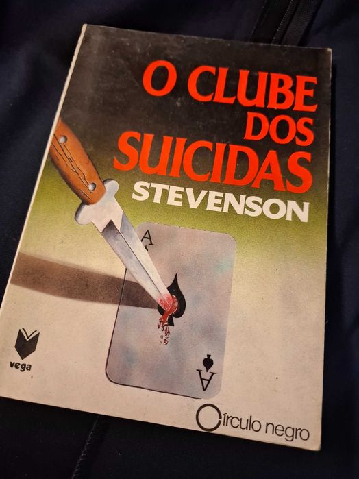 Vendo livro o clube dos suicidas
