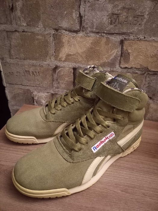 Сникерсы, кроссовки Reebok размер 39. весна -осень.