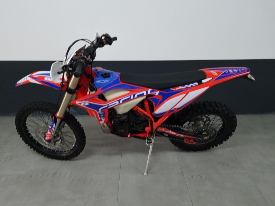 Beta 300 rr * Trato Financiamento *