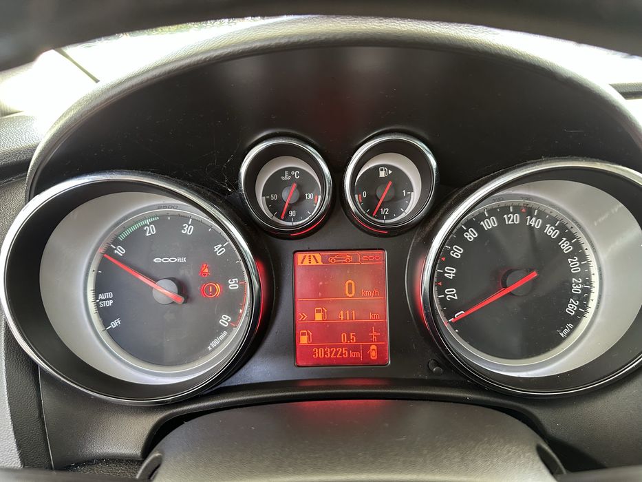 Opel Astra Sports Tourer 1.7 CDTI 110cv – 2013