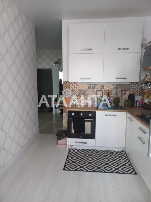 1 комнатная квартира с видом на море в  кирпичном доме