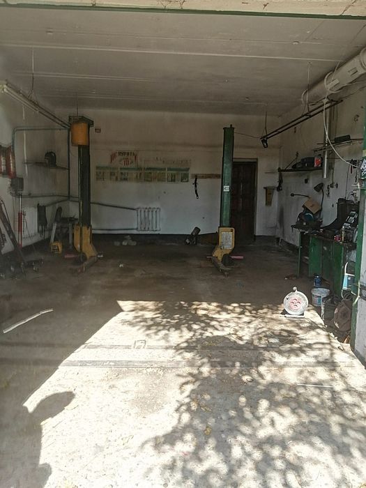 Продам гаражі з обладнанням