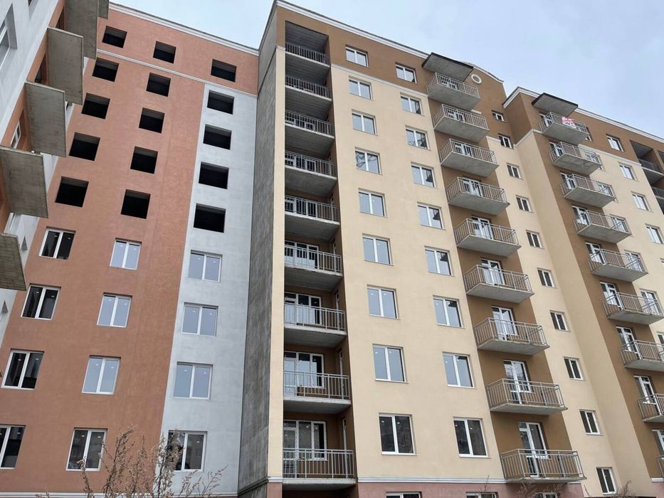 Велика 2к не кутова поруч Центр, є переуступка! 32184