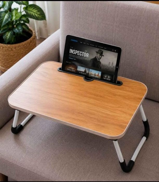 Mesa de madeira para tablet e computador