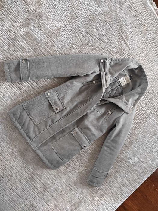 House szary płaszcz na zimę S 36 na pikowanej podszewce ocieplany