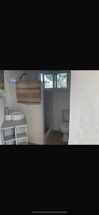 Charmoso anexo em Estoi