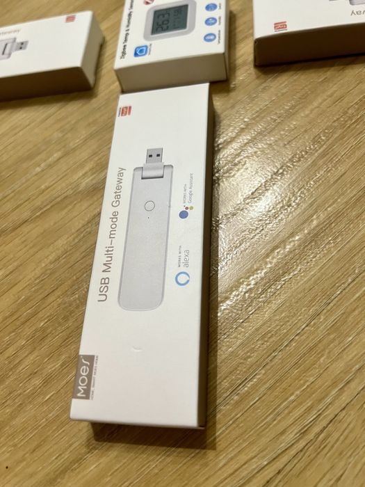 MOES WiFi & Zigbee & Bluetooth шлюз (hub) USB Tuya - розумний дім