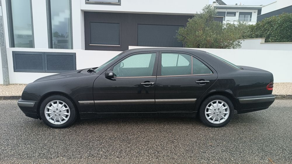 Mercedes-Benz E220cdi Manual W210 Nacional